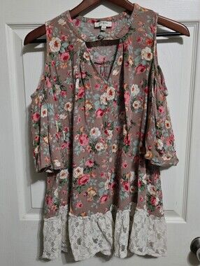 Umgee Taupe Floral Cold-Shoulder Tunic with Lace Hem